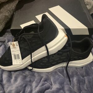 NEW-Adidas -FlowBoost-Black and White Sneakers Size 9